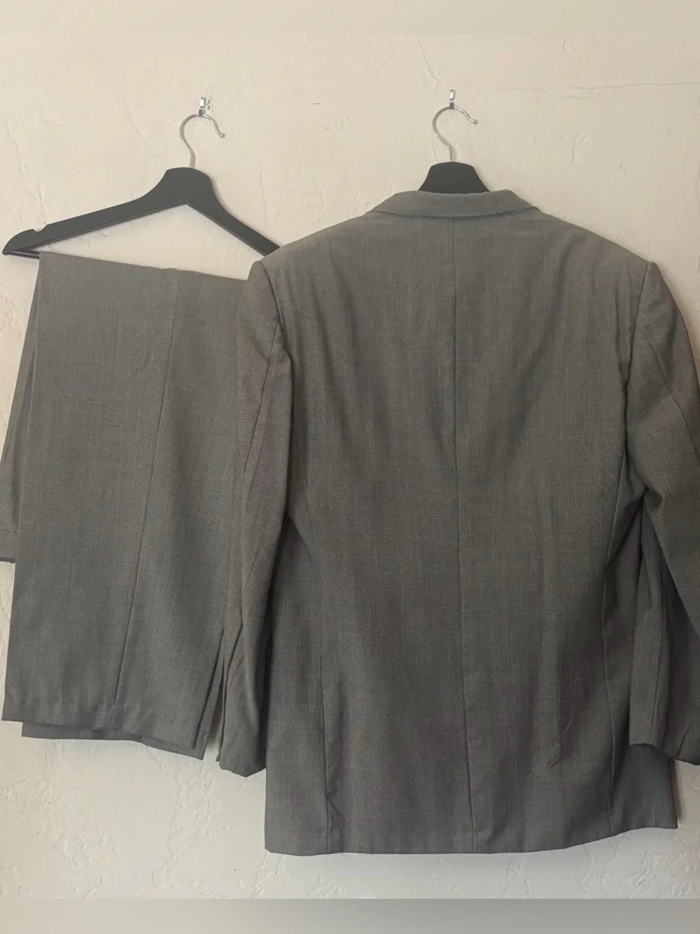 Zegna Tindari Lightweight 100% wool Suit